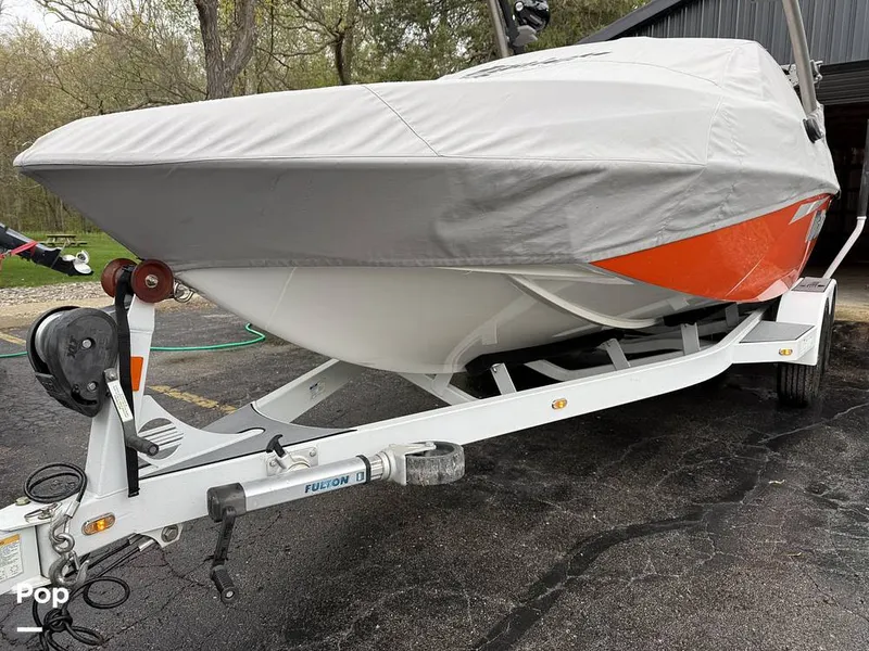 Slide: The Image of Malibu Wakesetter 21 VLX 2017 - 16413862
