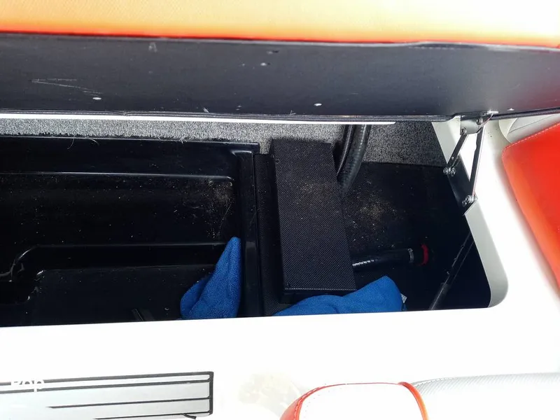 Slide: The Image of Malibu Wakesetter 21 VLX 2017 - 15830690