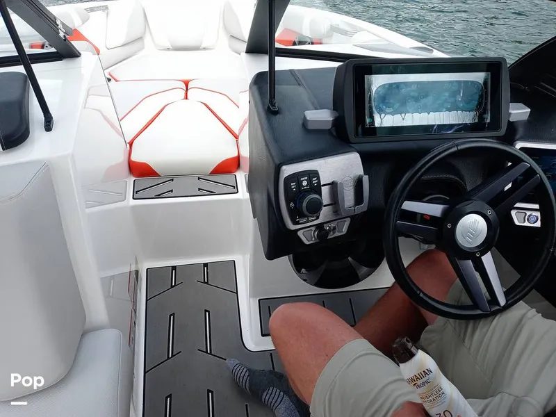 Slide: The Image of Malibu Wakesetter 21 VLX 2017 - 15830695