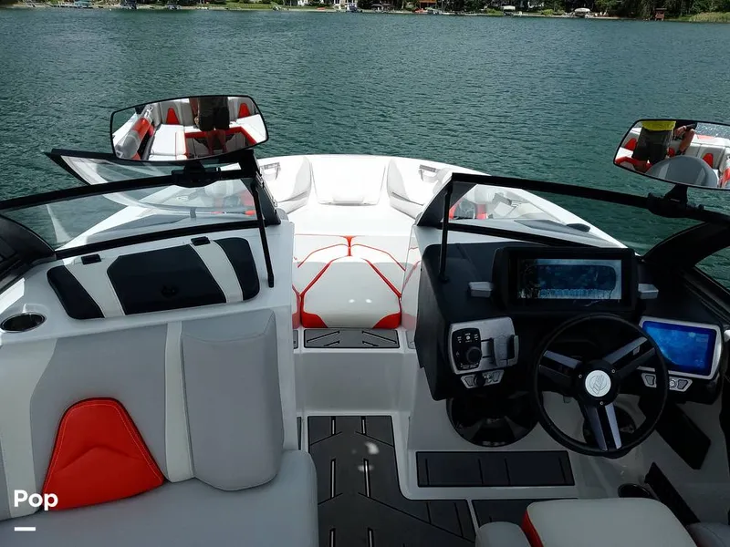 Slide: The Image of Malibu Wakesetter 21 VLX 2017 - 15830700