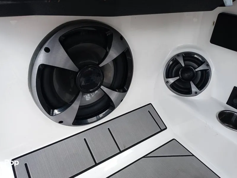 Slide: The Image of Malibu Wakesetter 21 VLX 2017 - 15830704