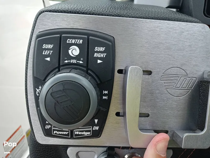 Slide: The Image of Malibu Wakesetter 21 VLX 2017 - 15830711