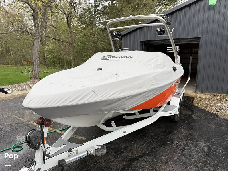 Slide: The Image of Malibu Wakesetter 21 VLX 2017 - 16413844