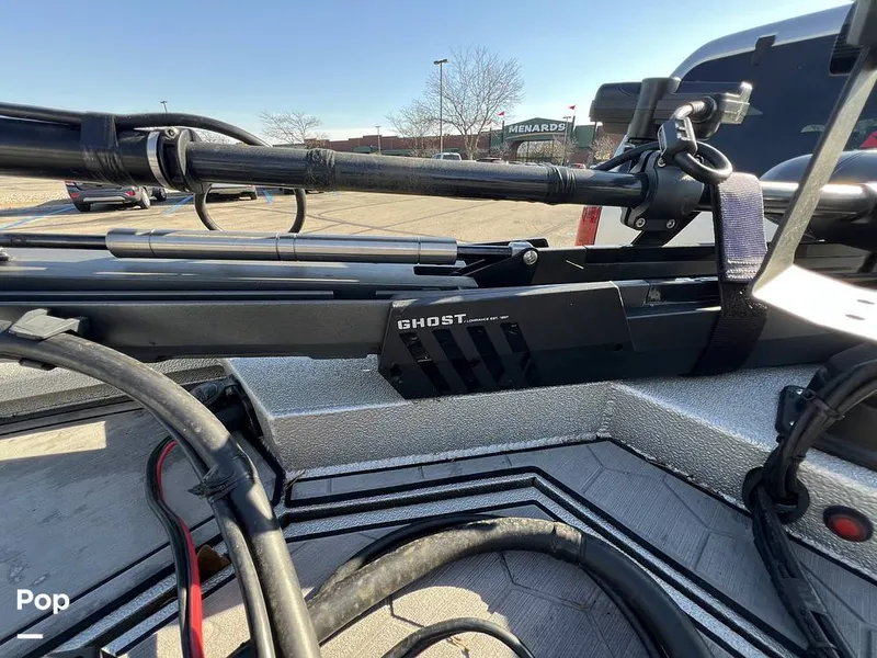 Slide: The Image of Avid FS21 Platinum 2022 - 16029073