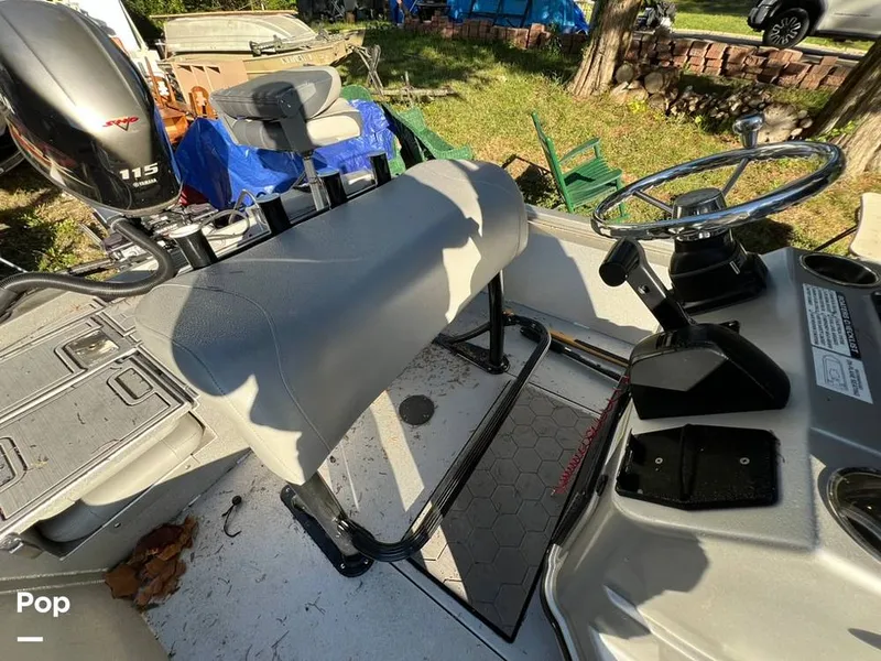 Slide: The Image of Avid FS21 Platinum 2022 - 15953630