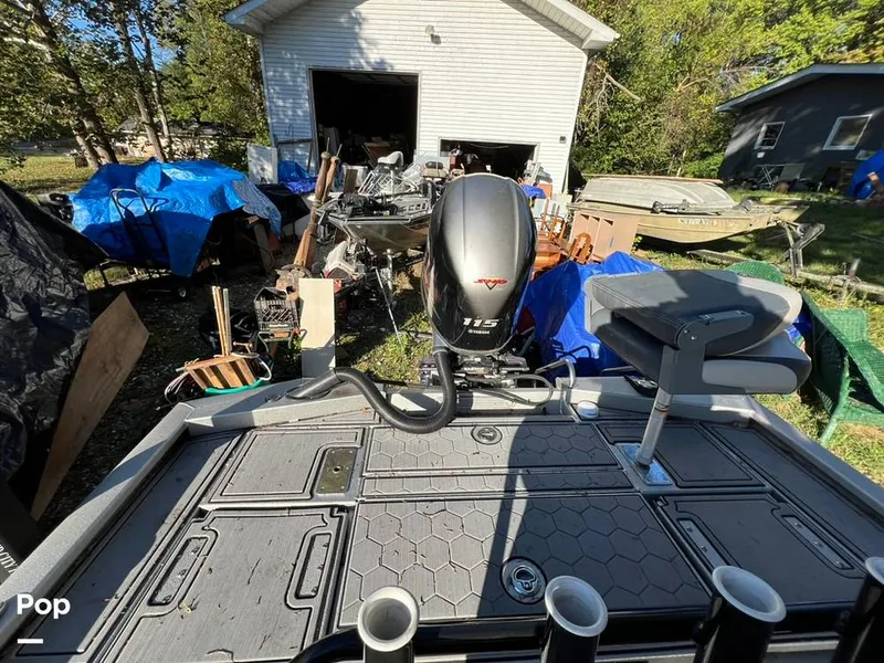 Slide: The Image of Avid FS21 Platinum 2022 - 15953631