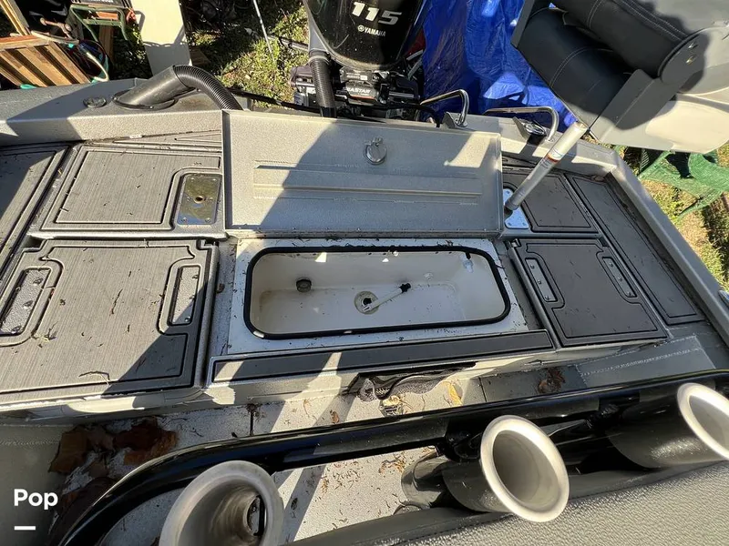 Slide: The Image of Avid FS21 Platinum 2022 - 15953632