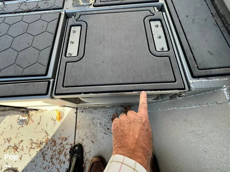 Slide: The Image of Avid FS21 Platinum 2022 - 15953637