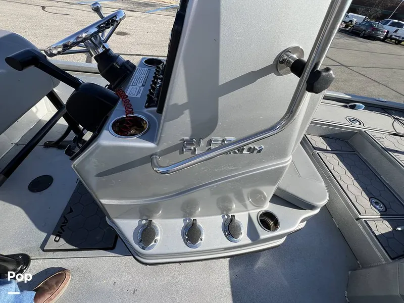 Slide: The Image of Avid FS21 Platinum 2022 - 16029066