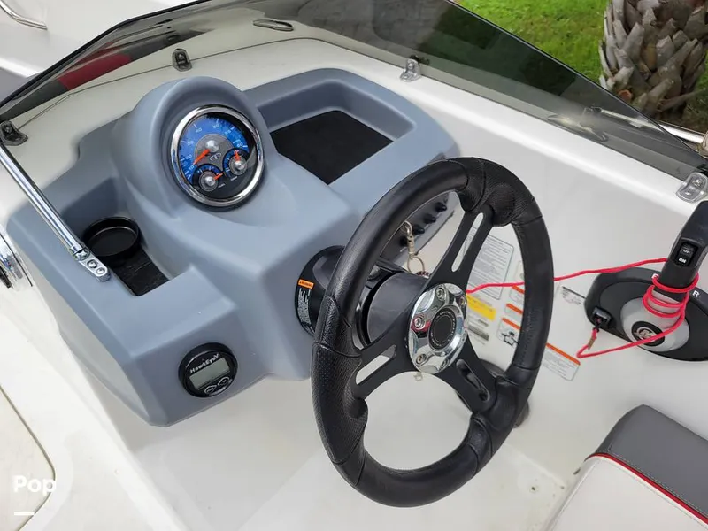 Slide: The Image of Tahoe T18 2022 - 15829823