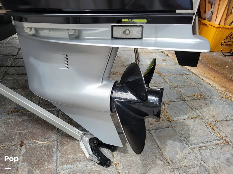 Slide: The Image of Tahoe T18 2022 - 15829828