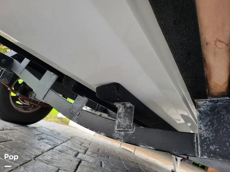 Slide: The Image of Tahoe T18 2022 - 15829839