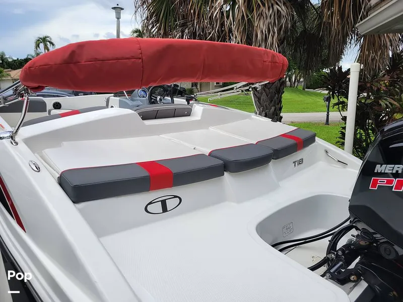 Slide: The Image of Tahoe T18 2022 - 15829819