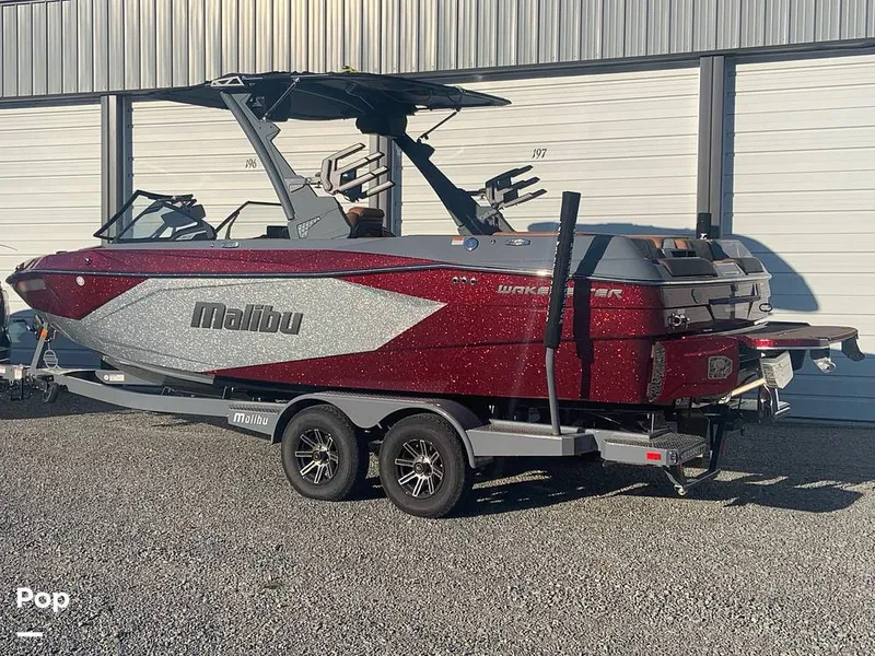 Slide: The Image of Malibu Wakesetter 23 LSV 2025 - 15805760