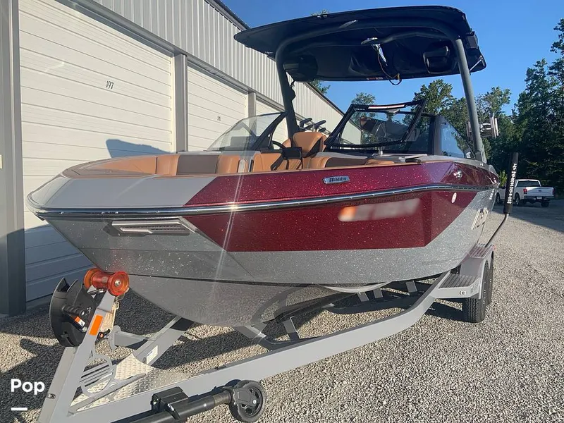 Slide: The Image of Malibu Wakesetter 23 LSV 2025 - 15805759