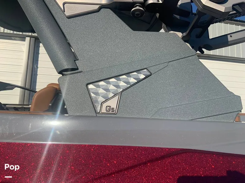 Slide: The Image of Malibu Wakesetter 23 LSV 2025 - 15805705