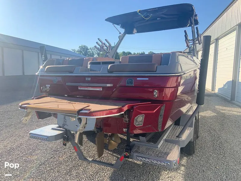 Slide: The Image of Malibu Wakesetter 23 LSV 2025 - 15805713