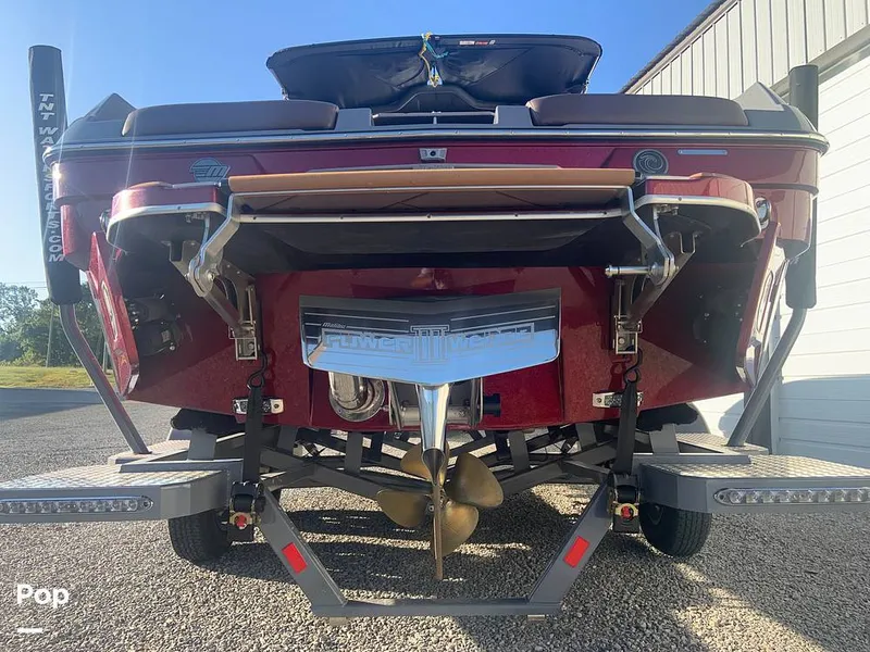 Slide: The Image of Malibu Wakesetter 23 LSV 2025 - 15805714