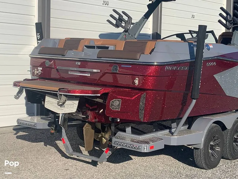 Slide: The Image of Malibu Wakesetter 23 LSV 2025 - 15805739