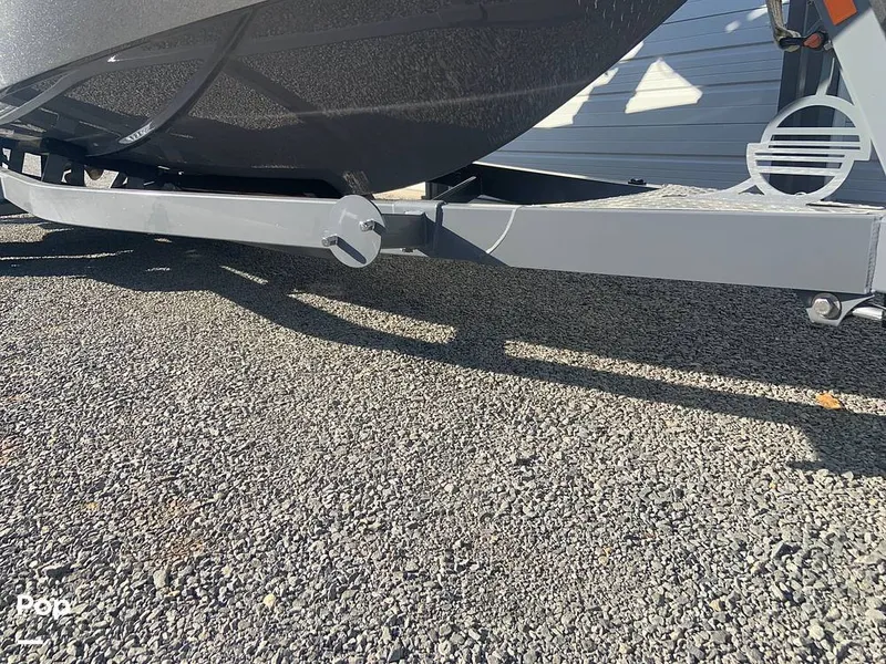 Slide: The Image of Malibu Wakesetter 23 LSV 2025 - 15805778