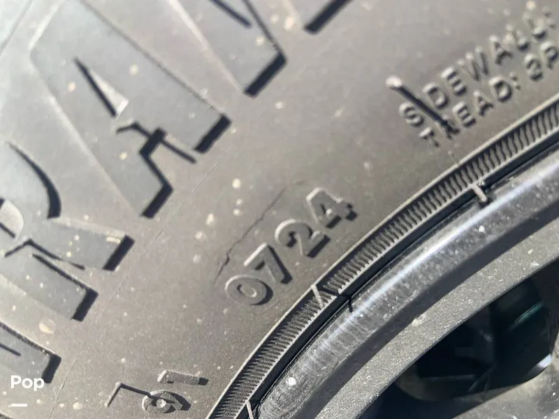 Slide: The Image of Tire Date Code 0724 - 15805781