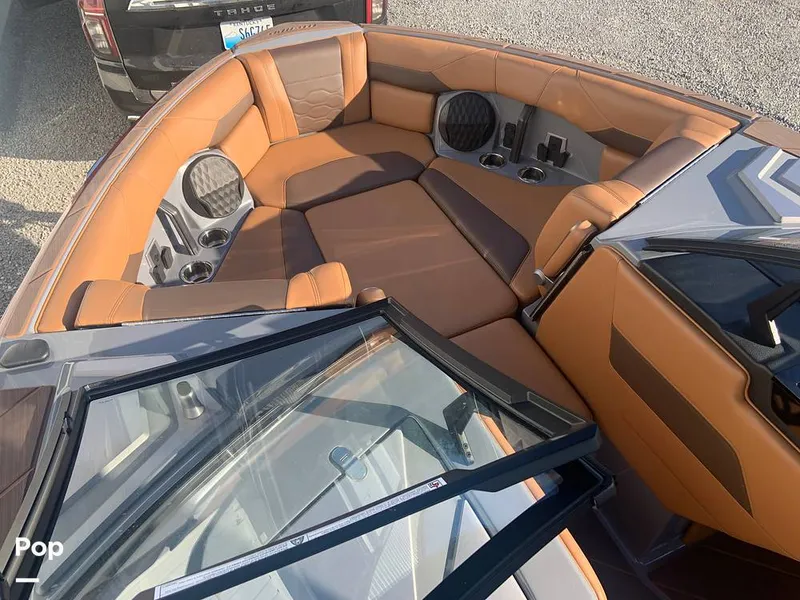 Slide: The Image of Malibu Wakesetter 23 LSV 2025 - 15805612