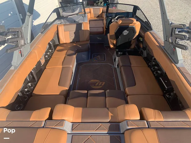 Slide: The Image of Malibu Wakesetter 23 LSV 2025 - 15805598