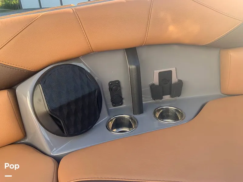 Slide: The Image of Malibu Wakesetter 23 LSV 2025 - 15805613