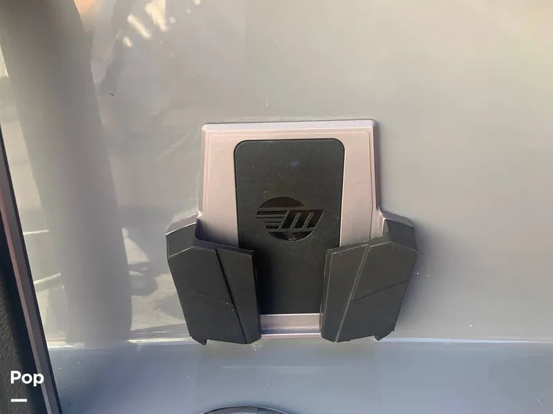 Slide: The Image of Malibu Wakesetter 23 LSV 2025 - 15805614