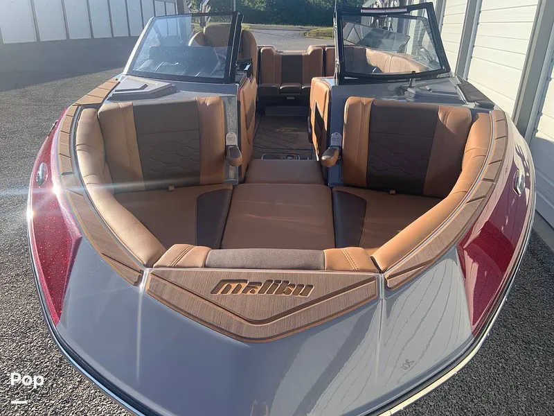 Slide: The Image of Malibu Wakesetter 23 LSV 2025 - 15805616