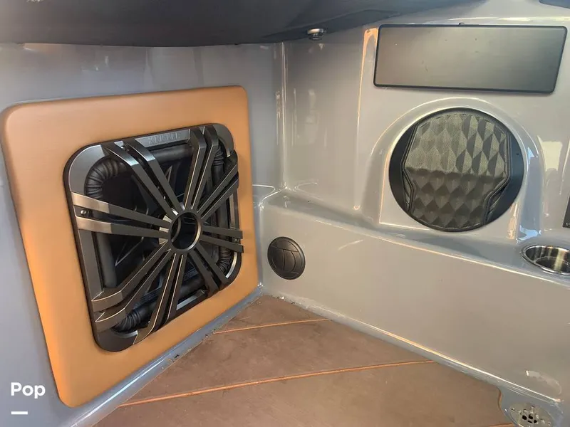 Slide: The Image of Malibu Wakesetter 23 LSV 2025 - 15805634