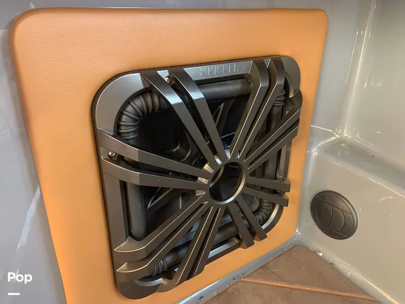 Slide: The Image of Malibu Wakesetter 23 LSV 2025 - 15805636