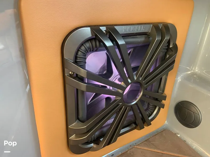 Slide: The Image of Malibu Wakesetter 23 LSV 2025 - 15805635