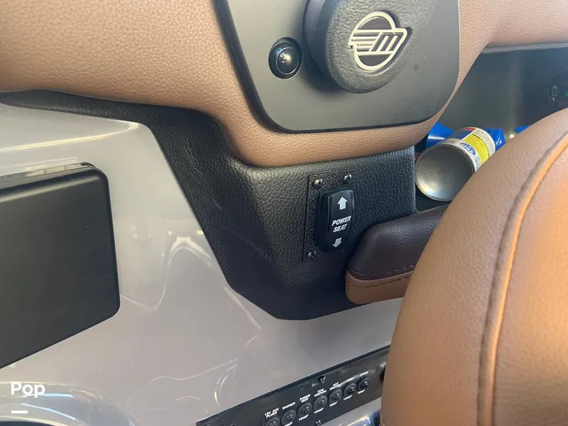 Slide: The Image of Malibu Wakesetter 23 LSV 2025 - 15805639