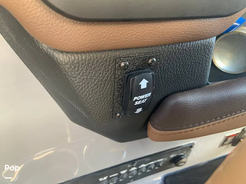 Slide: The Image of Malibu Wakesetter 23 LSV 2025 - 15805640