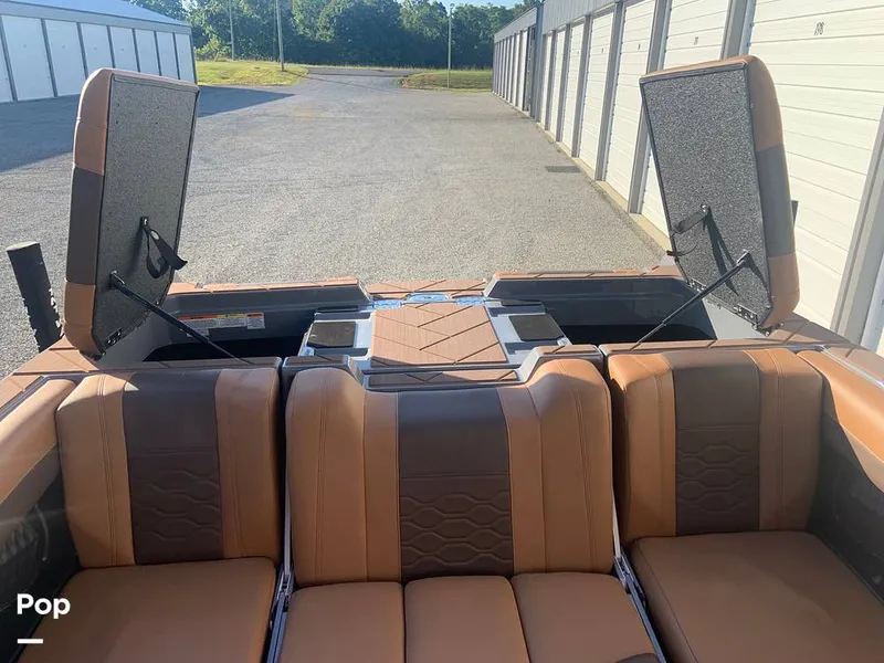 Slide: The Image of Malibu Wakesetter 23 LSV 2025 - 15805641