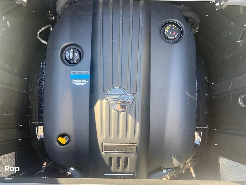 Slide: The Image of Malibu Wakesetter 23 LSV 2025 - 15805669