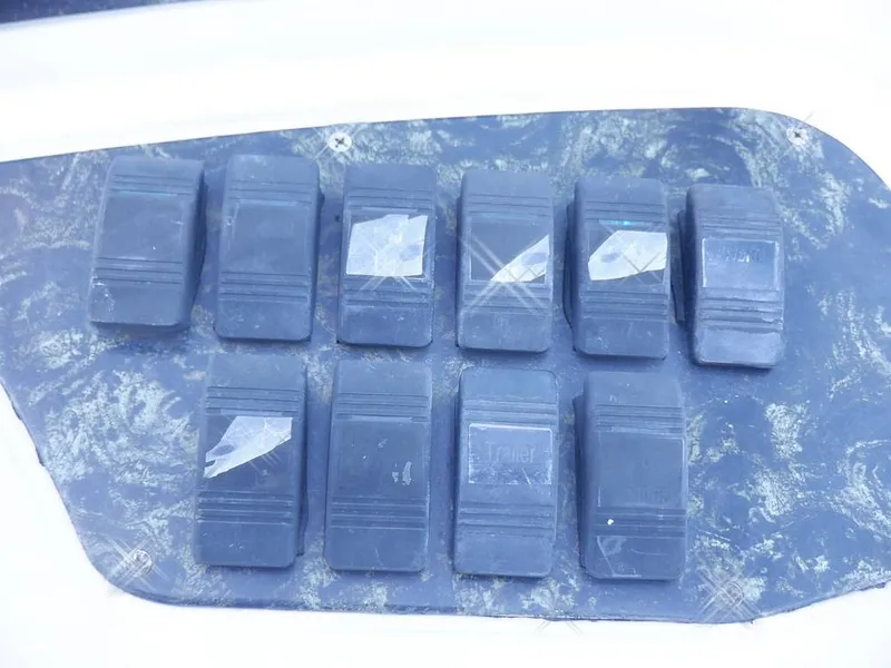 Slide: The Image of Regal 2750 Commadore 1997 - 15937622