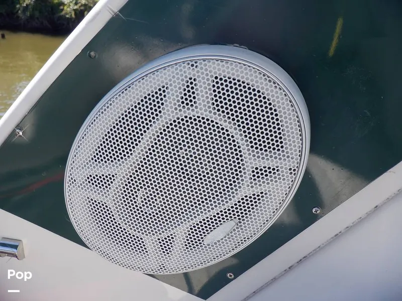 Slide: The Image of Regal 2750 Commadore 1997 - 15937650