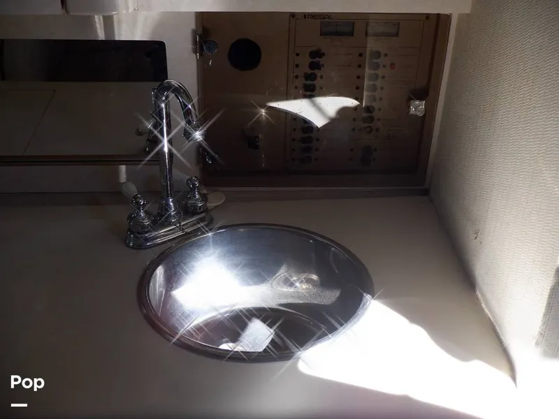 Slide: The Image of Regal 2750 Commadore 1997 - 15937652