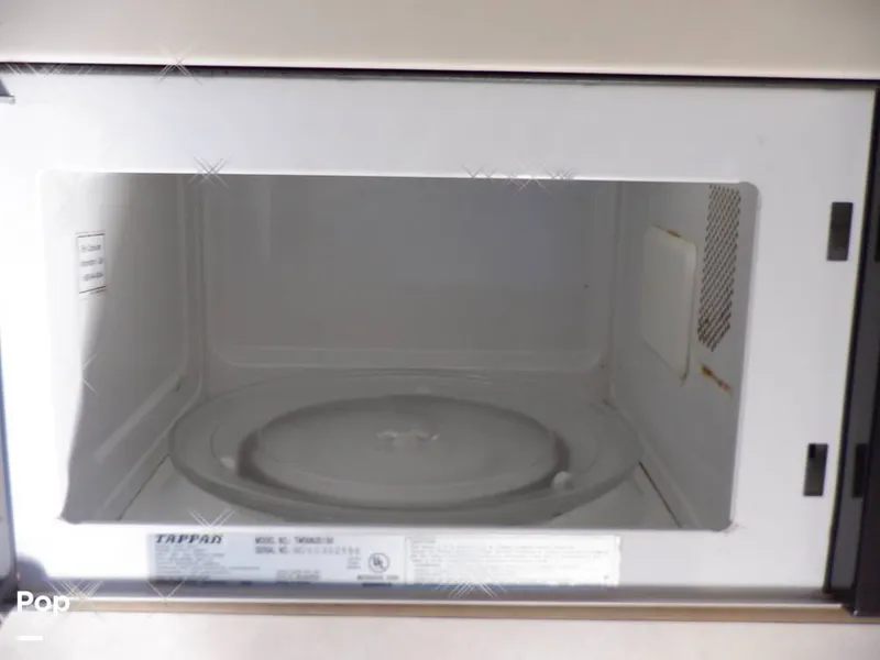 Slide: The Image of Regal 2750 Commadore 1997 - 15937654