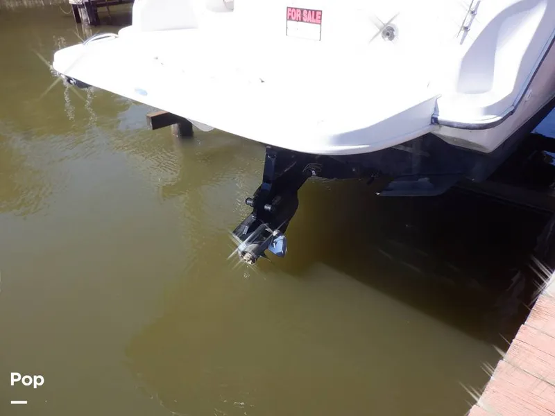 Slide: The Image of Regal 2750 Commadore 1997 - 15937595