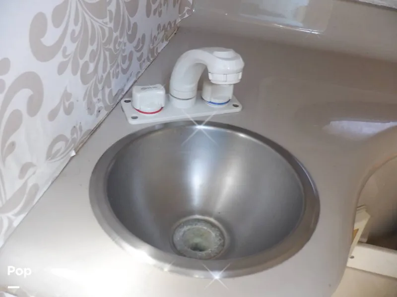 Slide: The Image of Regal 2750 Commadore 1997 - 15937673