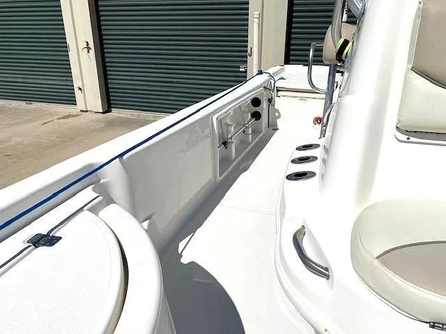 Slide: The Image of Gunnel Rod Holders - 16278038