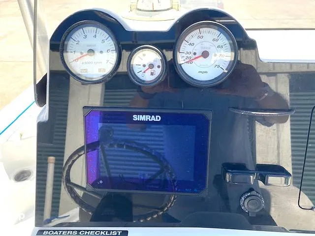 Slide: The Image of NauticStar 215 XTS Shallow Bay 2017 - 16278047