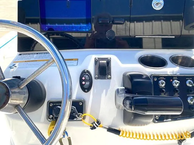 Slide: The Image of NauticStar 215 XTS Shallow Bay 2017 - 16278054