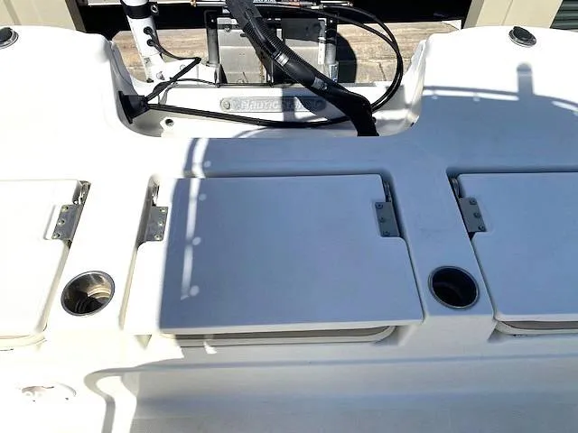 Slide: The Image of NauticStar 215 XTS Shallow Bay 2017 - 16278055