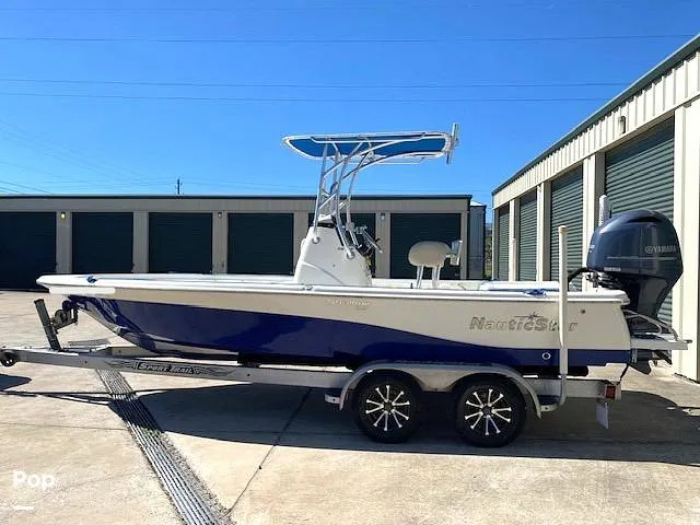 Slide: The Image of NauticStar 215 XTS Shallow Bay 2017 - 16278007