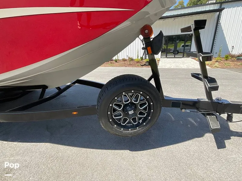 Slide: The Image of Tige 23ZX 2022 - 15854890