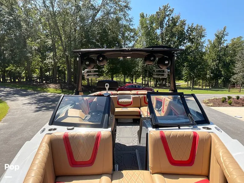 Slide: The Image of Tige 23ZX 2022 - 15854902